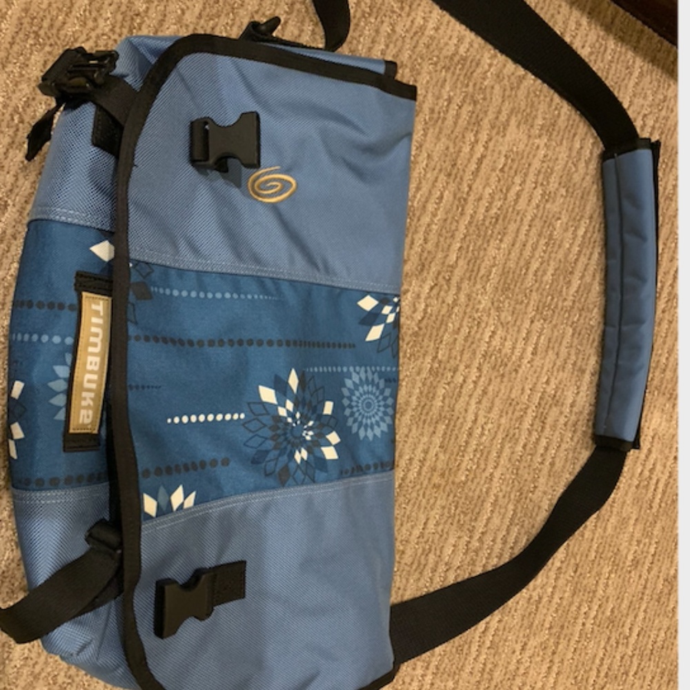 TimBukTu XL messenger bag